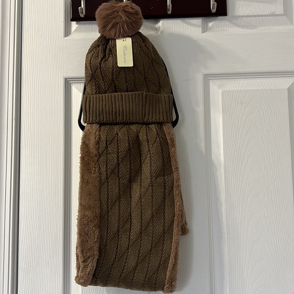 Women Warm Infinity Scarf & Beanie Knitted Hat 2Pcs! - Picture 1 of 4